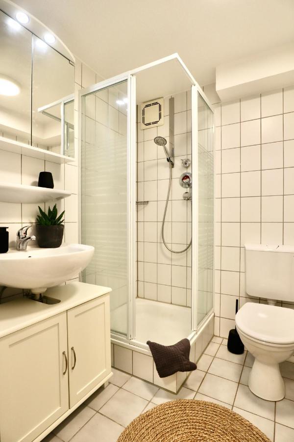 Gallery Apartment: Maisonette + Free Parking + Netflix エッセン エクステリア 写真